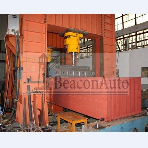 船舶結構力學三通道協(xié)調(diào)加載試驗臺